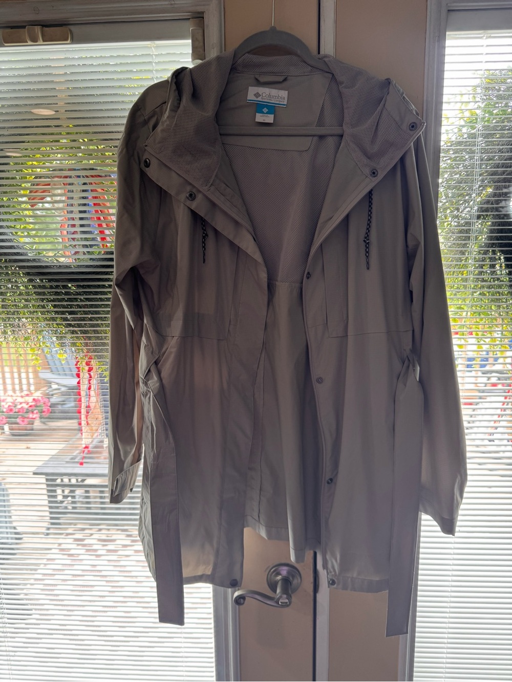 Columbia Women’s Hooded Raincoat - Light Khaki. Never worn